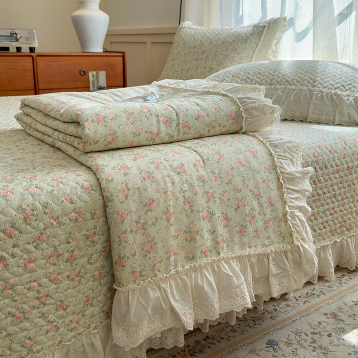 91家纺网 家纺一手货源 找家纺 淑女公社家纺  2025春夏新款法式纯棉双层纱夏被床盖四件套 春天里