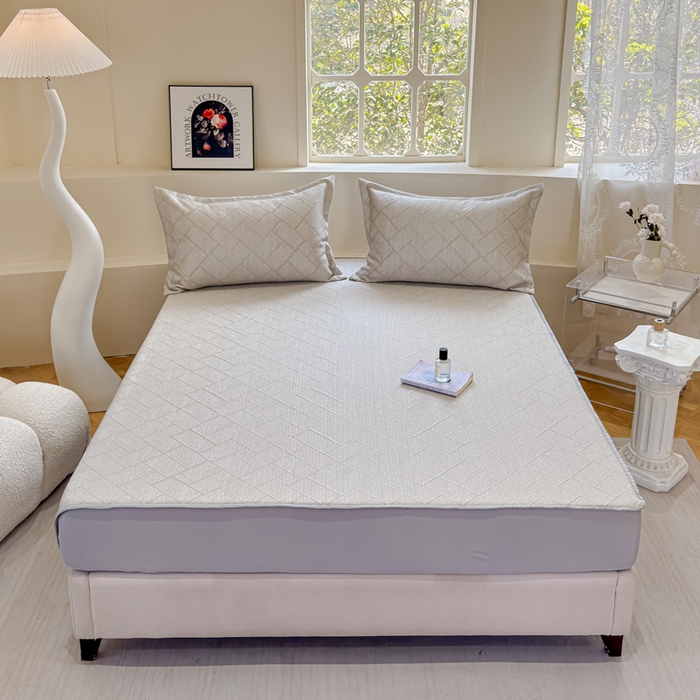 91家纺网 家纺一手货源 找家纺 棉生活家纺 2025新款高端款冰离子超软按摩凉席 方格-香槟-床裙款