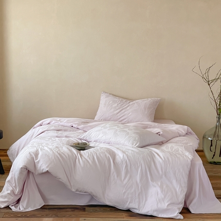 91家纺网 家纺一手货源 找家纺 例外Home 2025新款立体提花羽叶系列四件套 羽叶-浅浅紫
