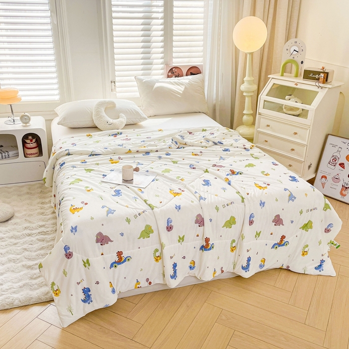 91家纺网 家纺一手货源 找家纺 好梦来家纺（原锦茂家纺） 2025新款印花凉感丝抗菌夏被 恐龙派对