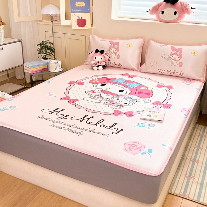 91家纺网 家纺一手货源 找家纺  博雅新款三丽欧A类大版数码印花1200D冰丝凉席-床笠款 小花美乐蒂