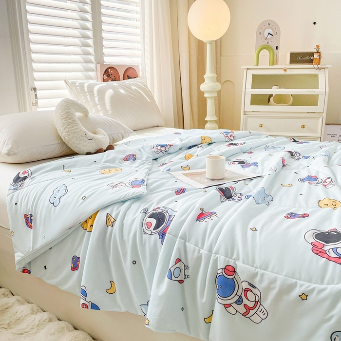 91家纺网 家纺一手货源 找家纺 好梦来家纺（原锦茂家纺） 2025新款印花凉感丝抗菌夏被 太空人