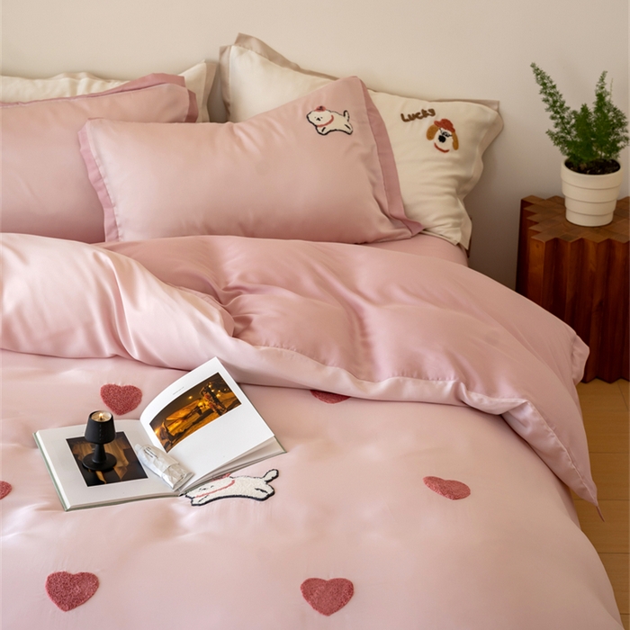 91家纺网 家纺一手货源 找家纺 FORTWO家纺原创设计（FOR TWO家纺） 2025新款60支兰精天丝毛巾绣四件套-断角款 初恋