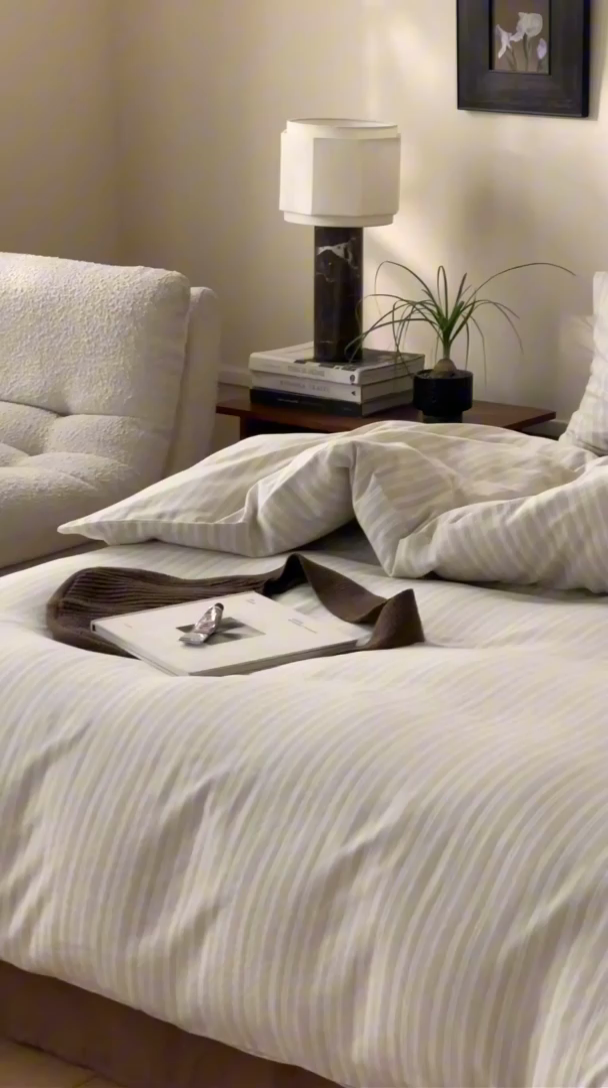 91家纺网 家纺一手货源 找家纺 佰亿莱 2025新款全棉色织双层纱拼色四件套 楠生