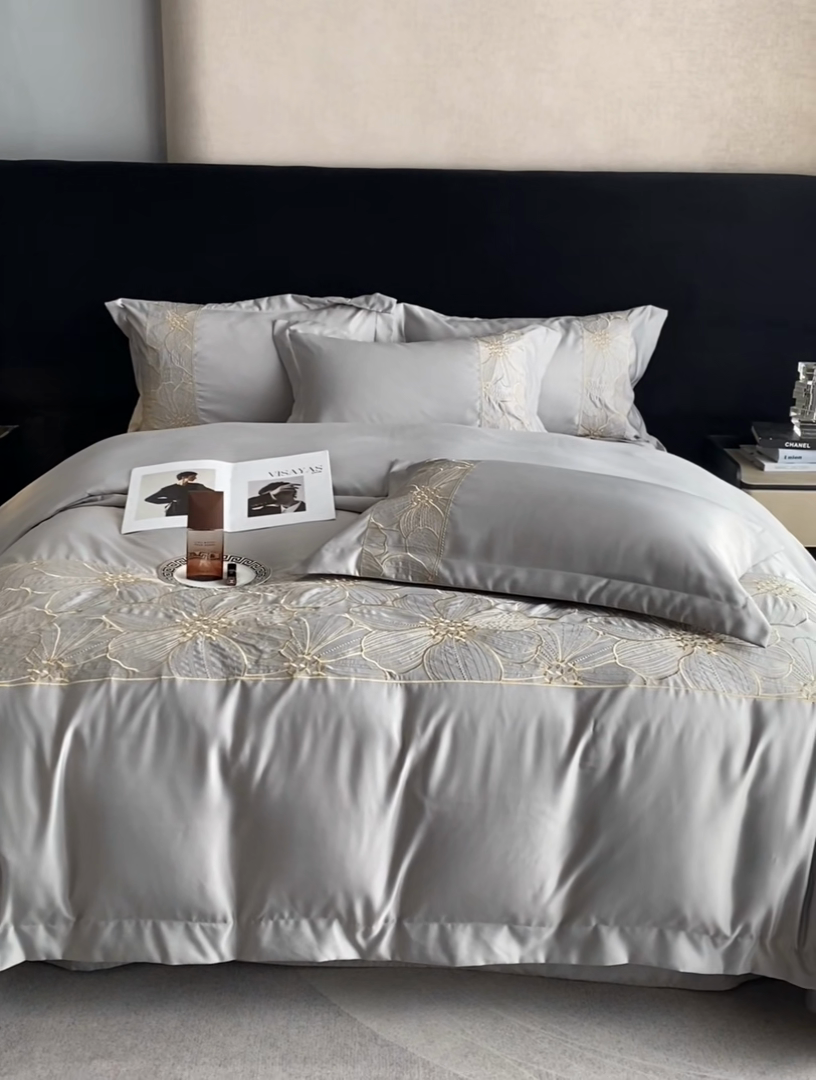 91家纺网 家纺一手货源 找家纺 优悦 2025新款冰丝简奢绣花四件套 北欧情调-灰