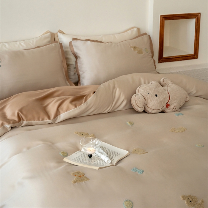 91家纺网 家纺一手货源 找家纺 FORTWO家纺原创设计（FOR TWO家纺） 2025新款60支兰精天丝毛巾绣四件套-断角款 小萌新