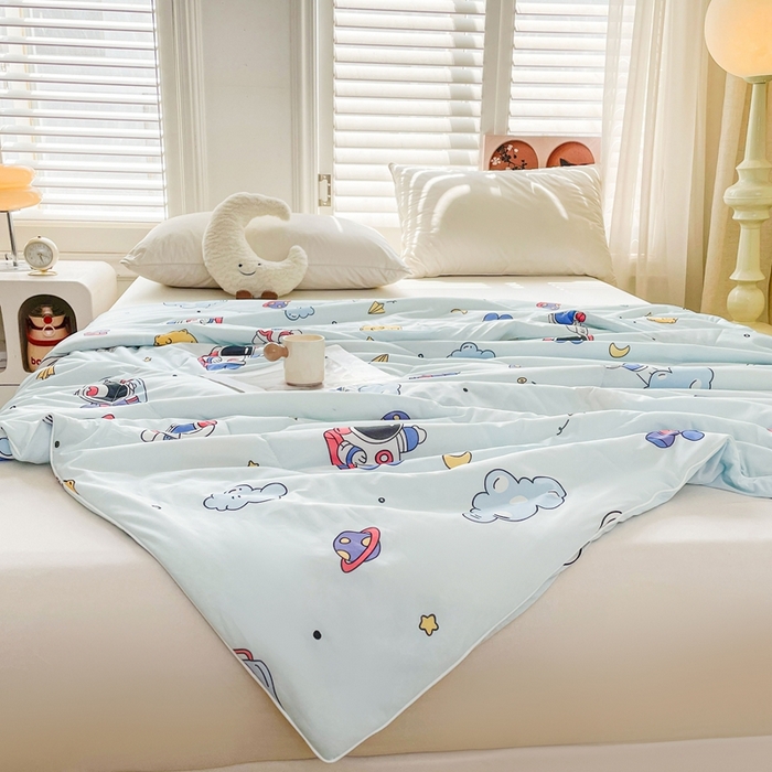 91家纺网 家纺一手货源 找家纺 好梦来家纺（原锦茂家纺） 2025新款印花凉感丝抗菌夏被 太空人