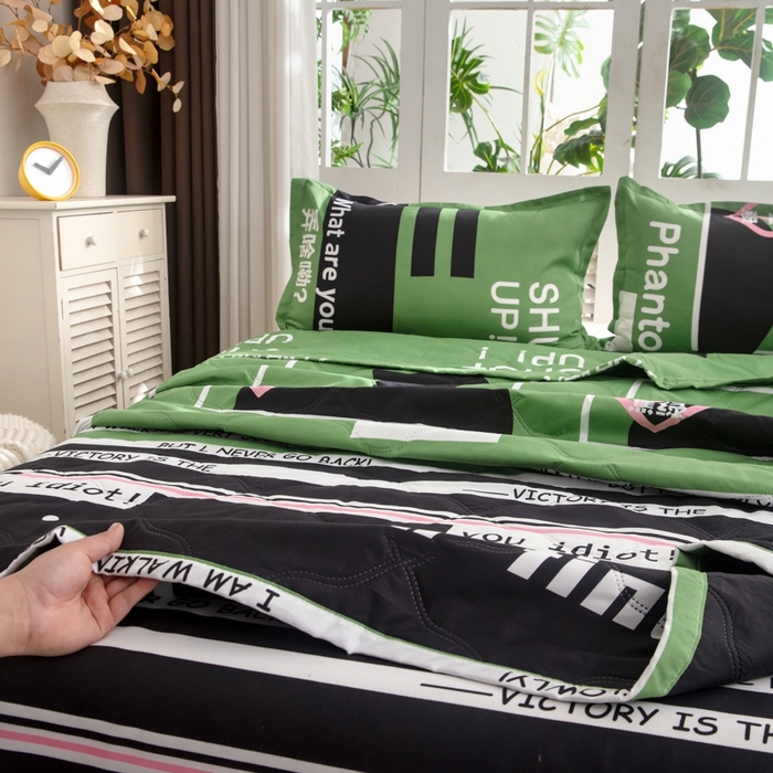 91家纺网 家纺一手货源 找家纺 乐居坊2025新款亲肤舒适印花芦荟棉夏凉被四件套 禁止蕉绿