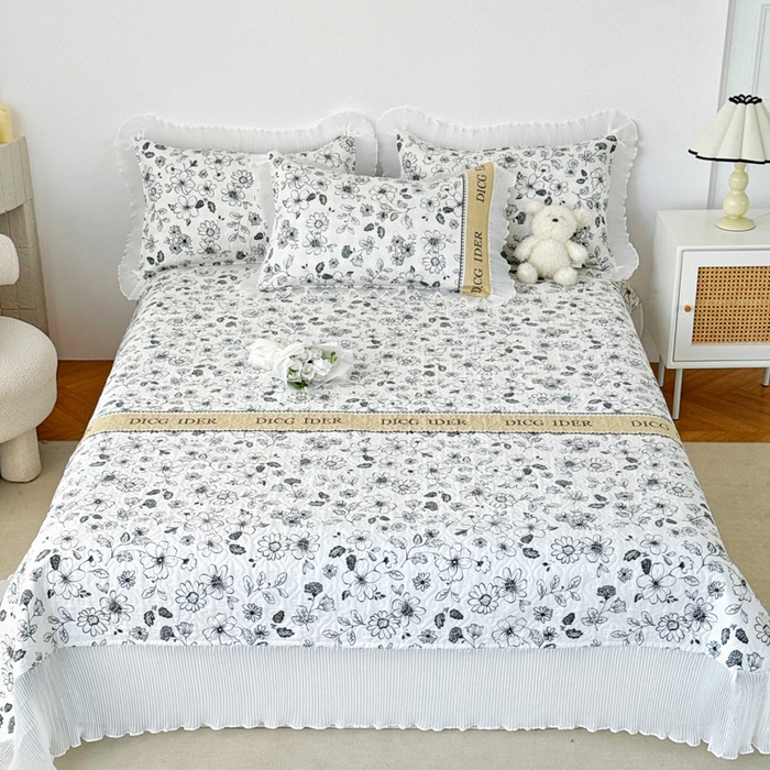 91家纺网 家纺一手货源 找家纺 添越 2024小清新韩版蕾丝花边纯棉夹棉床盖三件套全棉洛莉