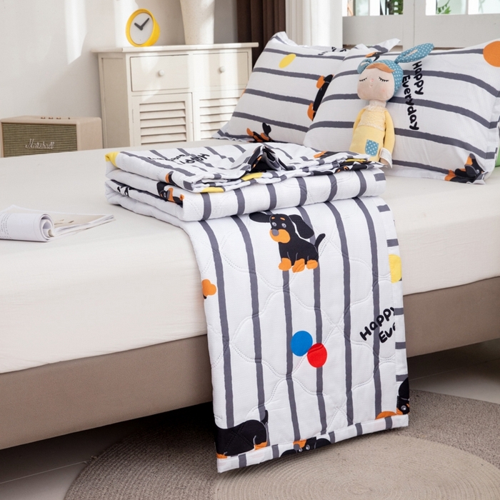 91家纺网 家纺一手货源 找家纺 乐居坊2025新款亲肤舒适印花芦荟棉夏凉被四件套 呆萌狗