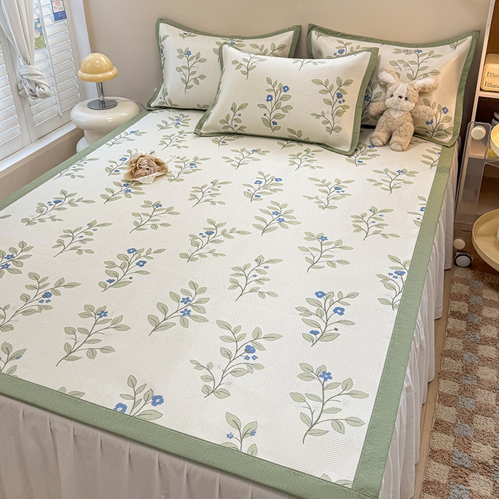 91家纺网 家纺一手货源 找家纺 典曼家纺 2025新款600D数码印花冰藤席席子凉席-床席款 蓝色花骨朵