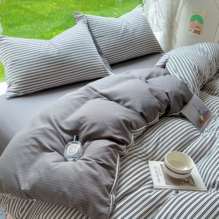 91家纺网 家纺一手货源 找家纺 王朝国际 2026新款直播热款有氧提花有氧双层纱碎花单被套 黑条