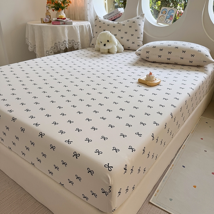 91家纺网 家纺一手货源 找家纺 十一家居 2025新款ins韩系卡通印花亲肤水洗棉床笠 黑色可颂