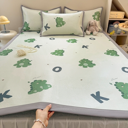 91家纺网 家纺一手货源 找家纺 （总）典曼家纺 2025新款600D数码印花冰藤席席子凉席-床席款