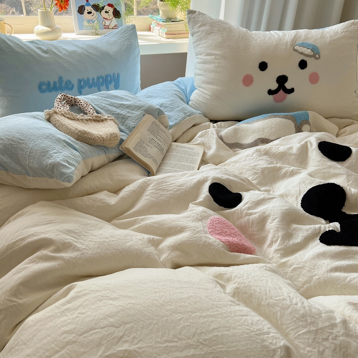 91家纺网 家纺一手货源 找家纺 （总）顾里家纺 2025新款甜系表情包云朵棉毛巾绣四件套