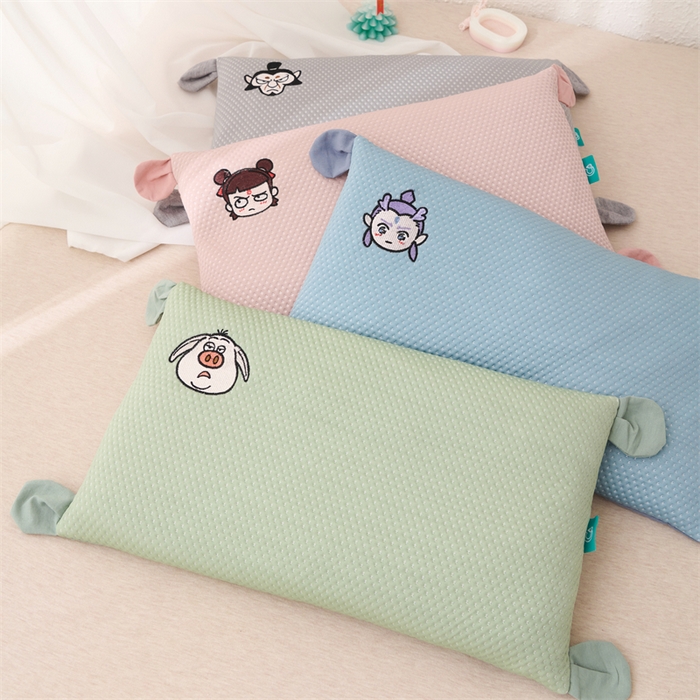 91家纺网 家纺一手货源 找家纺 （总）芯洲 2025新款儿童学生向夏季凉豆豆荞麦枕卡通可爱Q版枕头枕芯