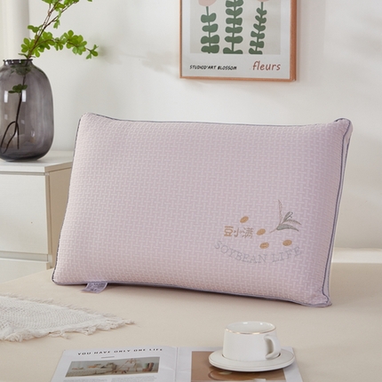 91家纺网 家纺一手货源 找家纺 （总）幸运草 豆小满热熔枕头 整张棉填充不变形可水洗可拆卸枕芯