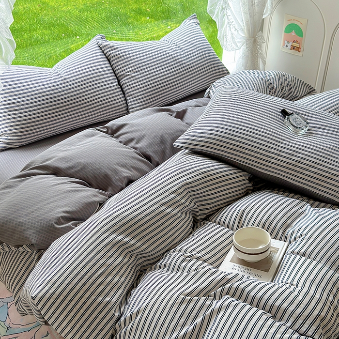 91家纺网 家纺一手货源 找家纺 王朝国际 2026新款直播热款有氧提花有氧双层纱碎花单被套 黑条