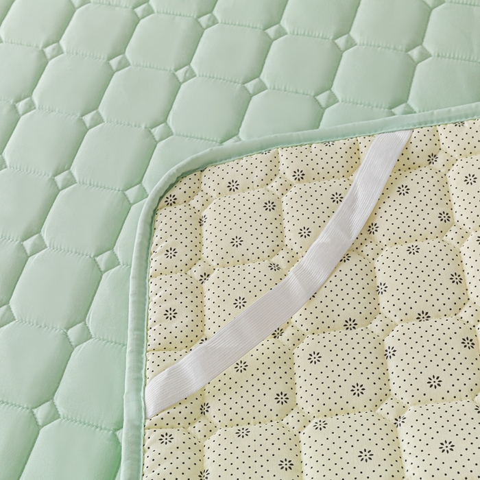 91家纺网 家纺一手货源 找家纺 欧邦 2025春夏新款四季款无印风纯色水洗棉床褥榻榻米床垫 床垫-浅绿