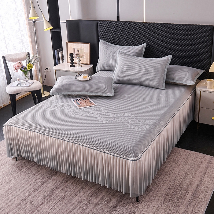 91家纺网 家纺一手货源 找家纺 尚品凤凰2025新款凉感床裙渐变色豆豆席床裙凉席直角席 凉席席子 爱心床裙  灰色