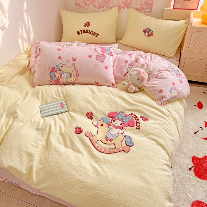 91家纺网 家纺一手货源 找家纺 繁花家居 2025新款水洗棉三丽鸥毛巾绣直播爆款四件套 木马美乐蒂