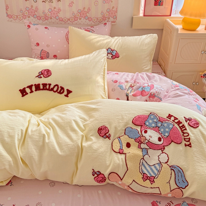 91家纺网 家纺一手货源 找家纺 繁花家居 2025新款水洗棉三丽鸥毛巾绣直播爆款四件套 木马美乐蒂