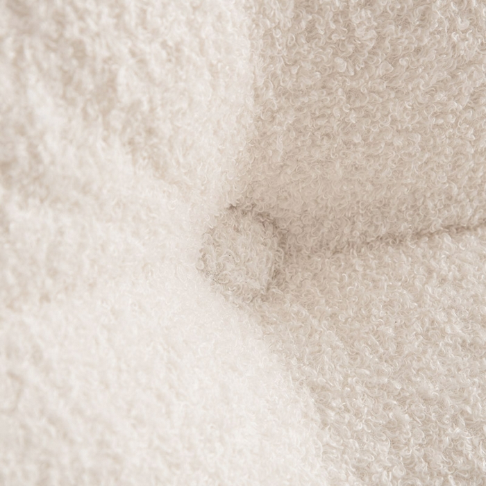 91家纺网 家纺一手货源 找家纺 美达人 2025新款泰迪绒三角珍珠棉靠垫 泰迪毛-荷花-米白