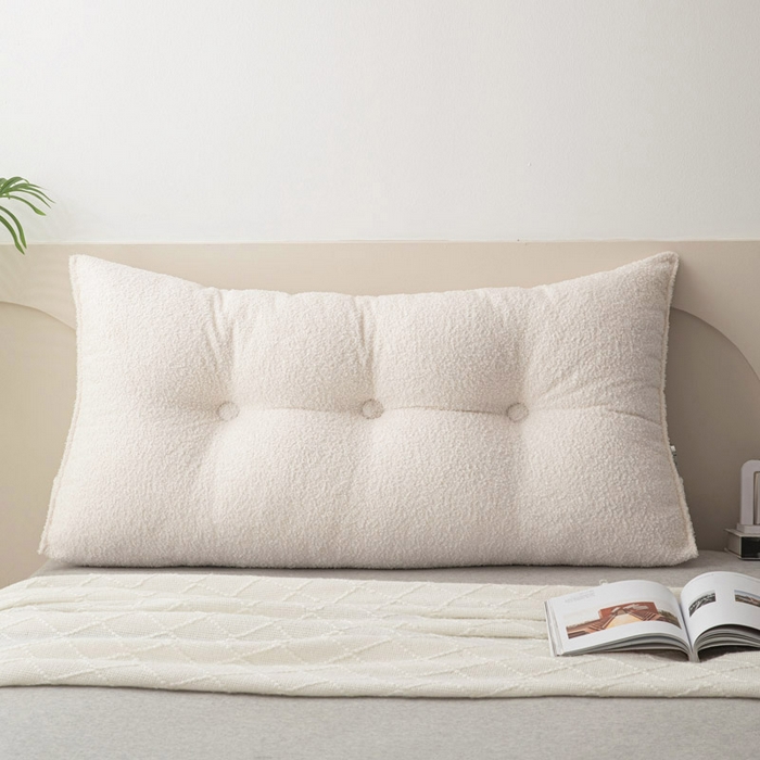 91家纺网 家纺一手货源 找家纺 美达人 2025新款泰迪绒三角珍珠棉靠垫 泰迪毛-荷花-米白