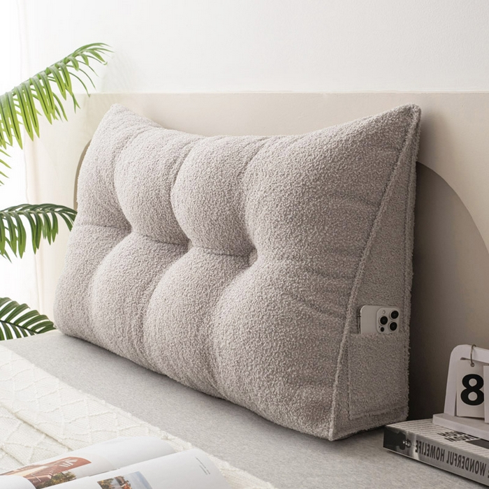 91家纺网 家纺一手货源 找家纺 美达人 2025新款泰迪绒三角珍珠棉靠垫 泰迪毛-珍珠-灰