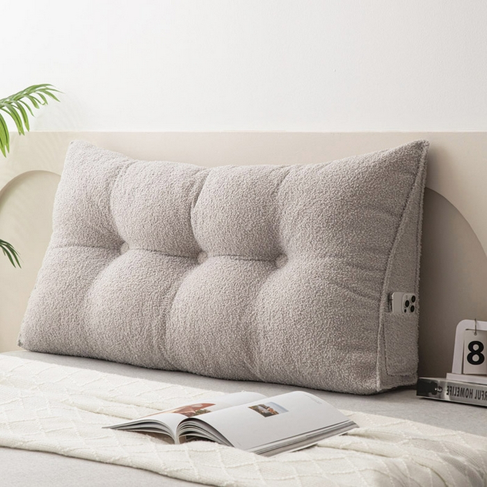 91家纺网 家纺一手货源 找家纺 美达人 2025新款泰迪绒三角珍珠棉靠垫 泰迪毛-珍珠-灰