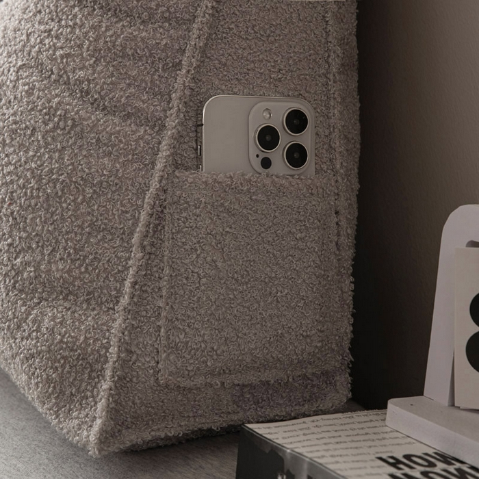 91家纺网 家纺一手货源 找家纺 美达人 2025新款泰迪绒三角珍珠棉靠垫 泰迪毛-珍珠-灰