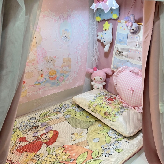 91家纺网 家纺一手货源 找家纺 花沐家居 2025新款萌系卡通数码冰虅席凉席席子 小红帽