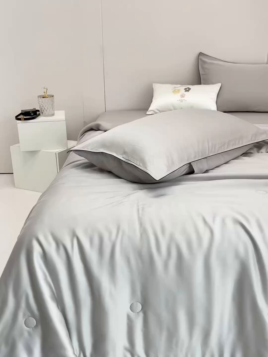 91家纺网 家纺一手货源 找家纺 桂雅居 2025新款100支奥地利进口莱赛尔夏被被子被芯 冰川灰