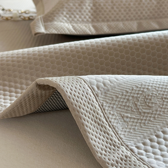 91家纺网 家纺一手货源 找家纺 凉百百 2025新款3D豆豆凉席系列-瑰夏 瑰夏-香槟