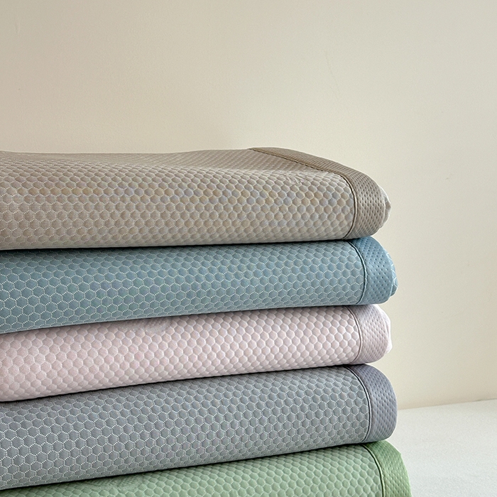 91家纺网 家纺一手货源 找家纺 （总）凉百百 2024新款学生季凉豆豆3D按摩刺绣学生凉席直播电商量大价优