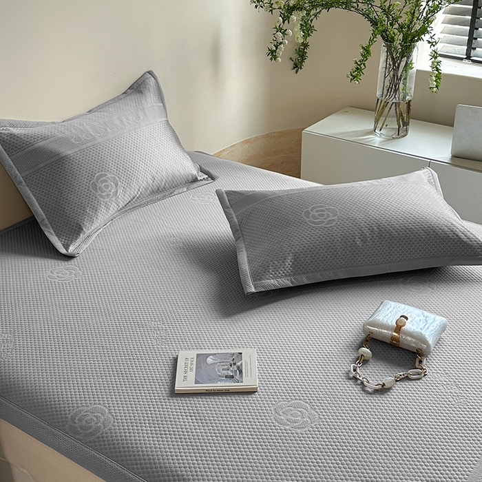 91家纺网 家纺一手货源 找家纺 凉百百 2025新款3D豆豆凉席系列-瑰夏 瑰夏-灰