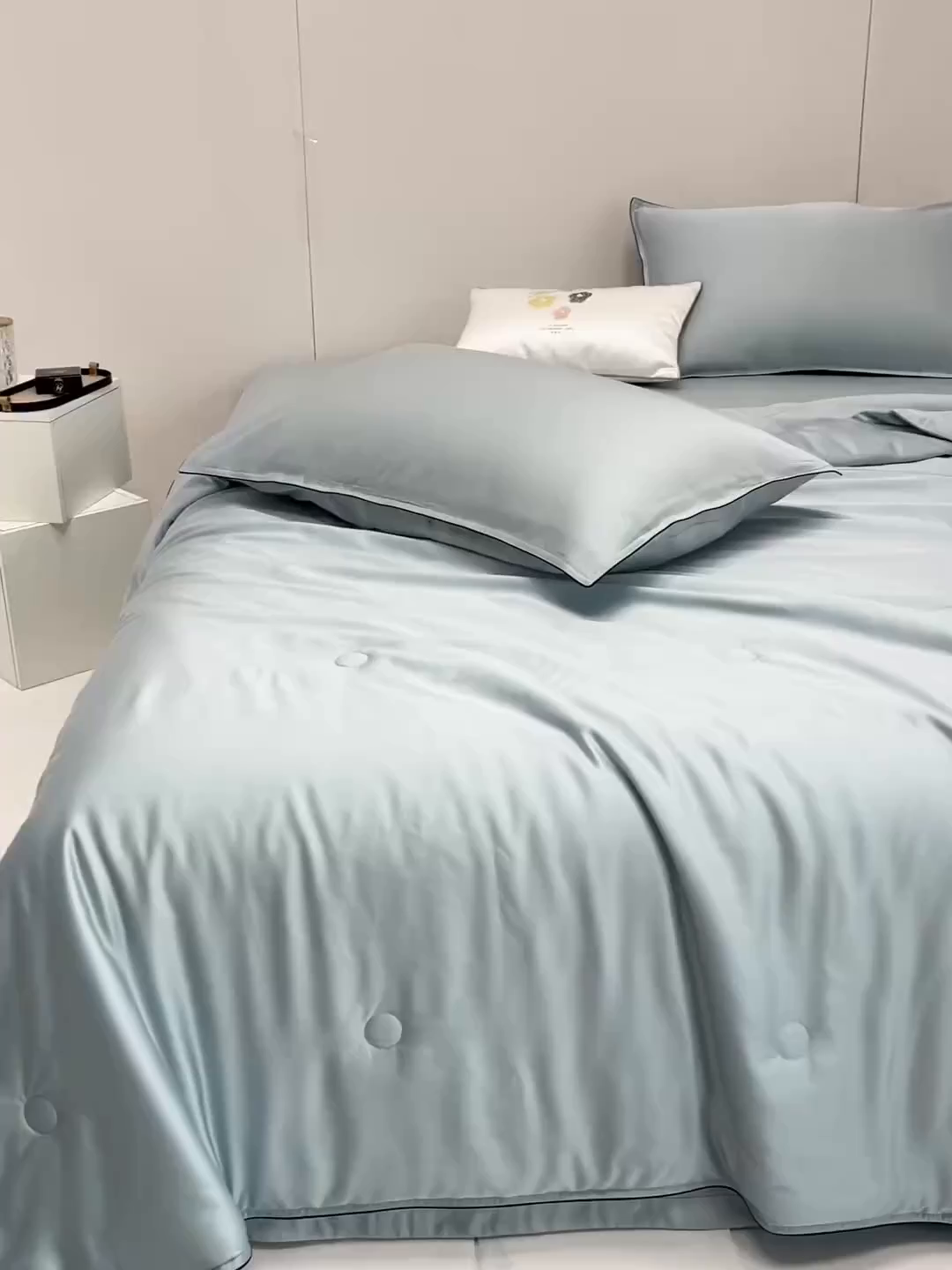 91家纺网 家纺一手货源 找家纺 桂雅居 2025新款100支奥地利进口莱赛尔夏被被子被芯 天空蓝