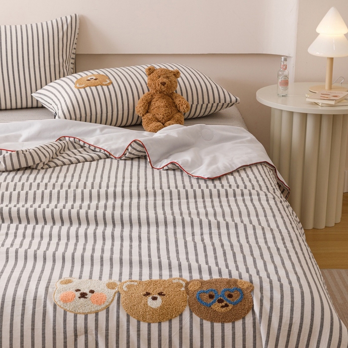 91家纺网 家纺一手货源 找家纺 卡姿家纺 2025新款色织水洗棉毛巾绣夏被夏凉被空调被 夏被黑白条纹