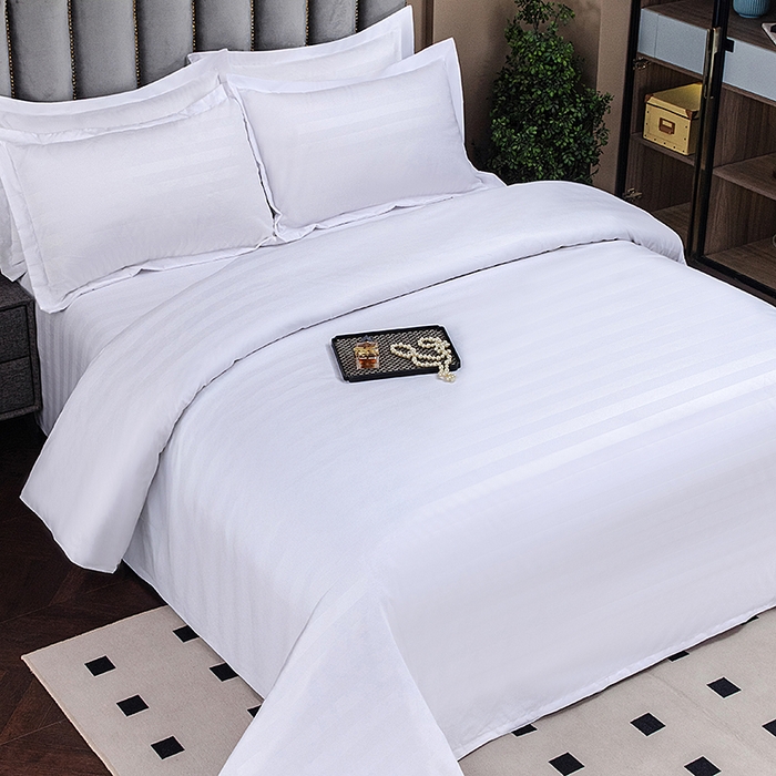 91家纺网 家纺一手货源 找家纺 （总）三俏家纺 2025年酒店布草 140g磨毛高仿棉星级酒店宾馆民宿磨毛纯白三件套四件套纯白缎条四件套