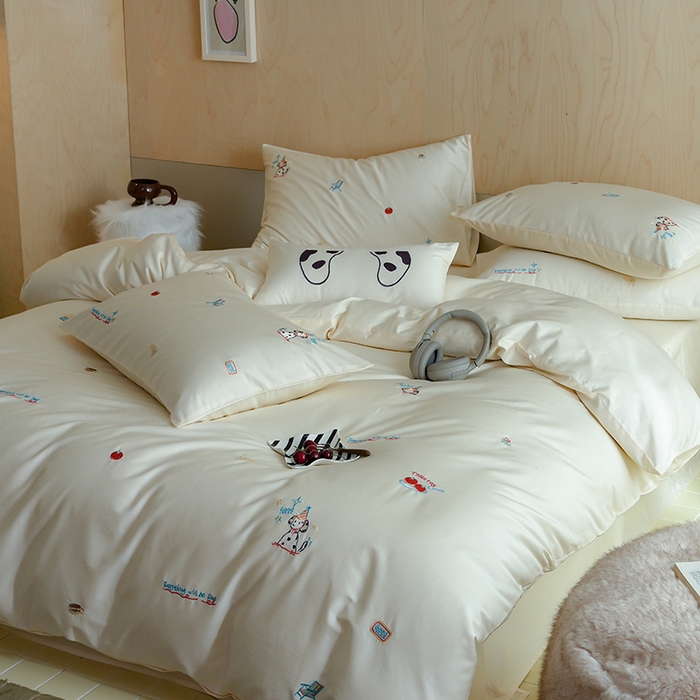 91家纺网 家纺一手货源 找家纺 （总）简纯主义 2025新款A类趣味系列全棉长绒棉插画绣花四件套-露露米娅