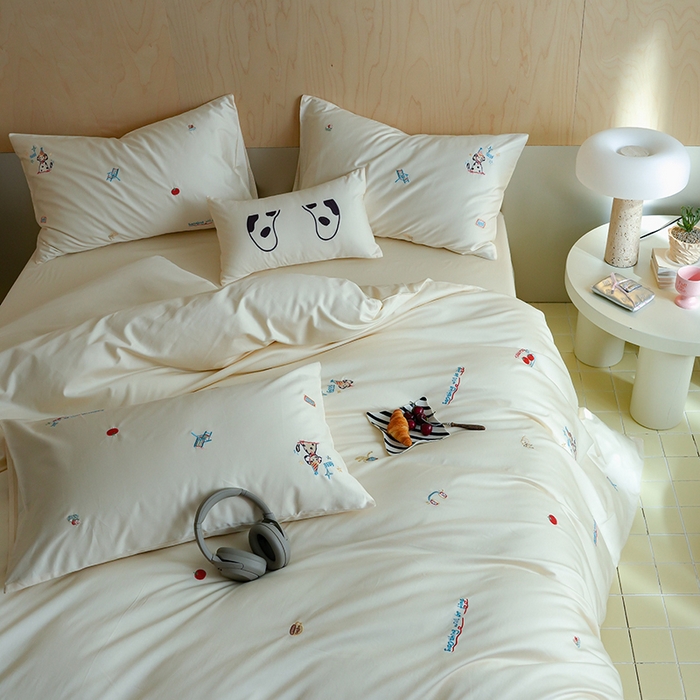 91家纺网 家纺一手货源 找家纺 （总）简纯主义 2025新款A类趣味系列全棉长绒棉插画绣花四件套-露露米娅