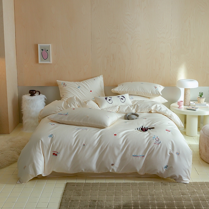 91家纺网 家纺一手货源 找家纺 （总）简纯主义 2025新款A类趣味系列全棉长绒棉插画绣花四件套-露露米娅