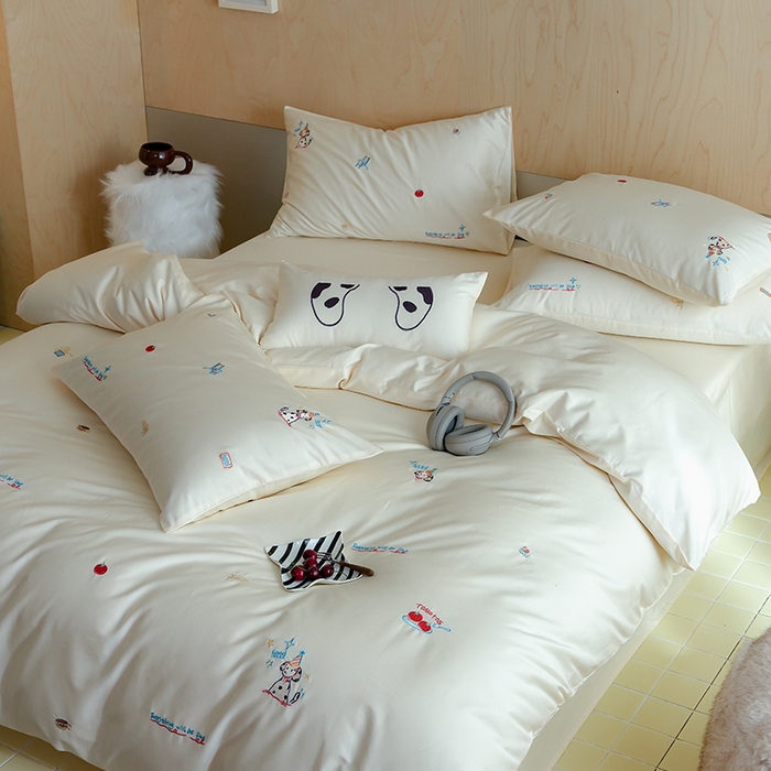 91家纺网 家纺一手货源 找家纺 简纯主义 2025新款A类趣味系列全棉长绒棉插画绣花四件套-露露米娅 露露米娅-白