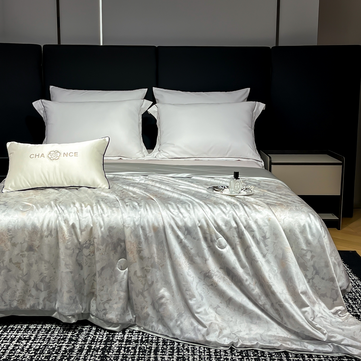 91家纺网 家纺一手货源 找家纺 （总）小芽家居 2025新款水光缎臻享夏被夏凉被空调被