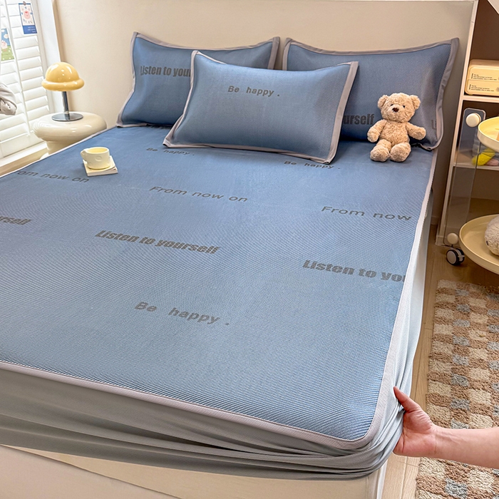 91家纺网 家纺一手货源 找家纺 典曼家纺 2025新款600D数码印花冰藤席席子凉席-床笠款 简约生活-床笠款