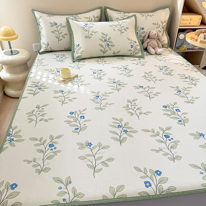 91家纺网 家纺一手货源 找家纺 典曼家纺 2025新款600D数码印花冰藤席席子凉席-床笠款 蓝色花骨朵-床笠款