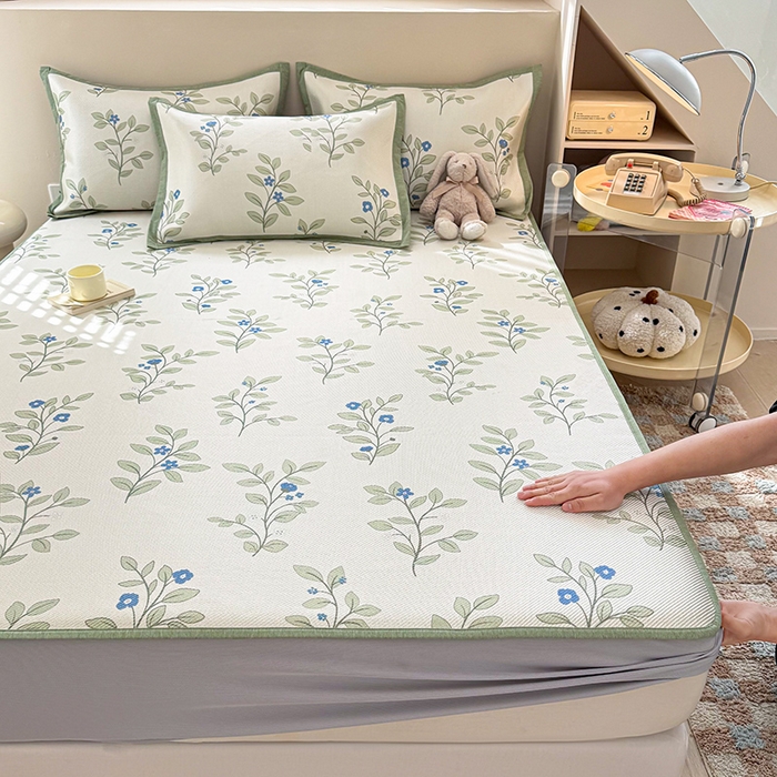 91家纺网 家纺一手货源 找家纺 典曼家纺 2025新款600D数码印花冰藤席席子凉席-床笠款 蓝色花骨朵-床笠款