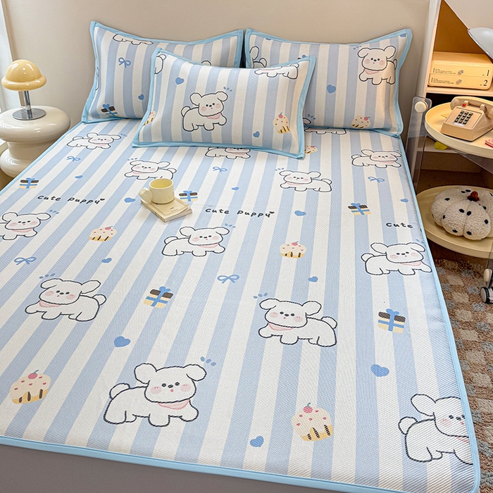 91家纺网 家纺一手货源 找家纺 典曼家纺 2025新款600D数码印花冰藤席席子凉席-床笠款 甜品小狗-床笠款