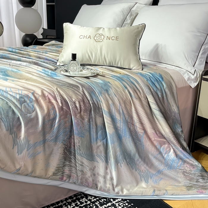 91家纺网 家纺一手货源 找家纺 小芽家居 2025新款水光缎臻享夏被夏凉被空调被 花如戏