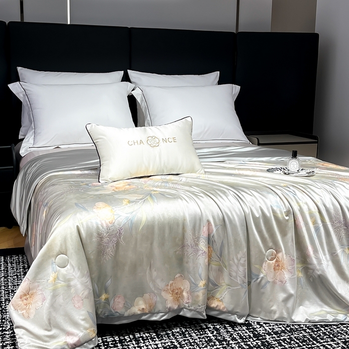 91家纺网 家纺一手货源 找家纺 小芽家居 2025新款水光缎臻享夏被夏凉被空调被 花枝